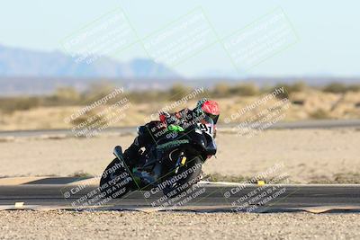 media/Dec-07-2025-CVMA (Sun) [[3e7d2de5dc]]/Race 16-Formula Middleweight/